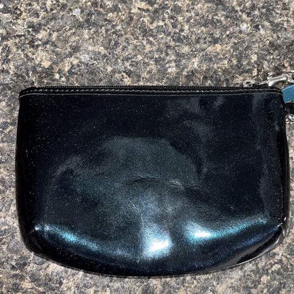 Coach wristlet - Picture 3 of 5